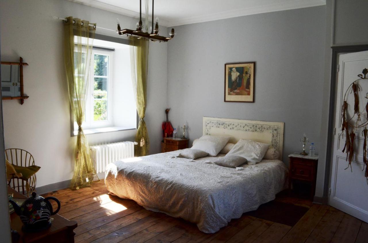 Domaine Des Papeteries Bed & Breakfast Plounevez-Moedec Exterior foto